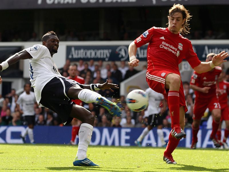 Tottenham-v-Liverpool-Emmanuel-Adebayor-secon_2654394.jpg