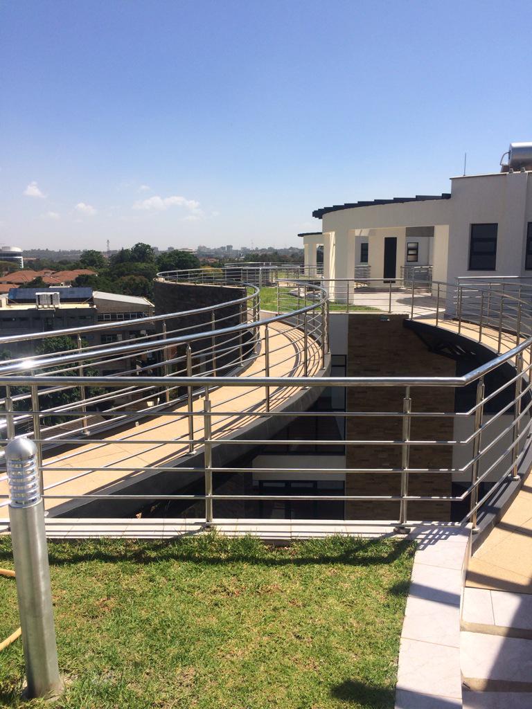 B-2knCzWsAAU3r3.jpg:large