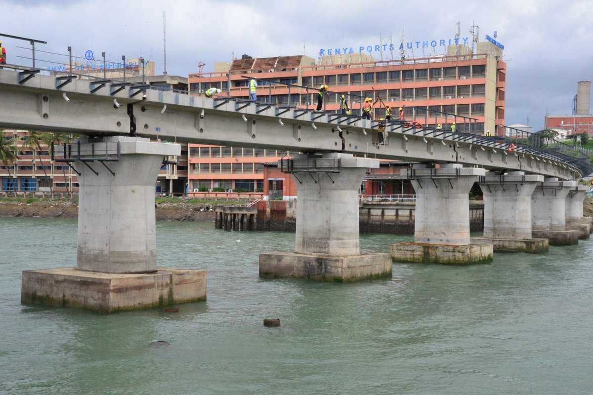 de0ku5yxuaanugy-1-jpg.794562