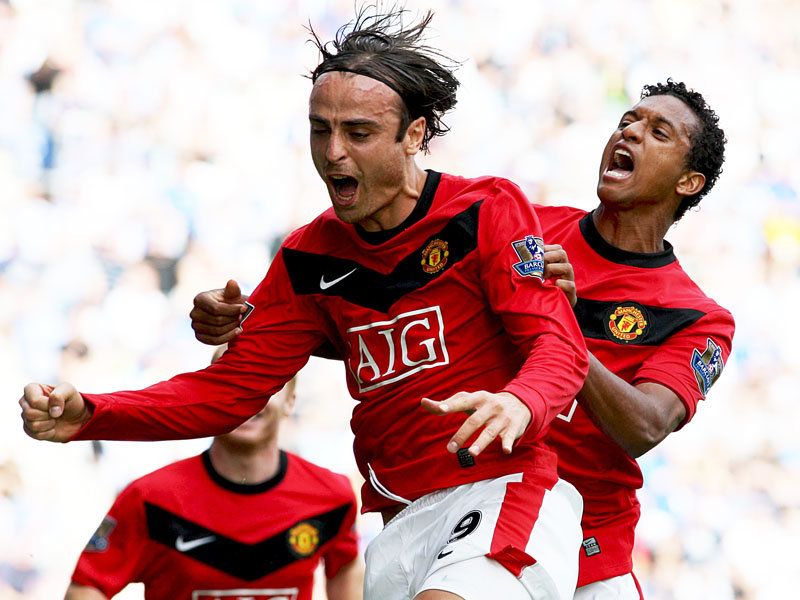 Dimitar-Berbatov-Wigan-Athletic-Manchester-Un_2351244.jpg