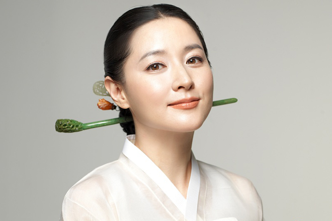 Lee-Young-ae-Changumi.jpg