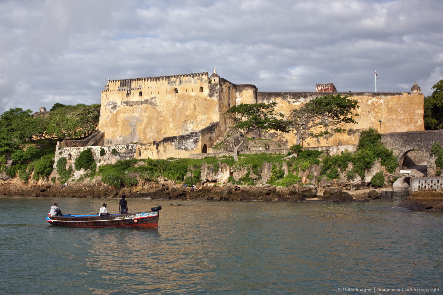 d1d5ee5a-8e8c-303b-8629-4caa27067874