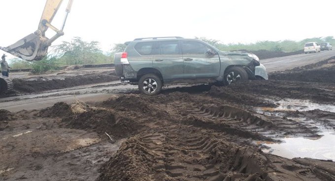 Da1PsIKUwAAJT_-.jpg:small